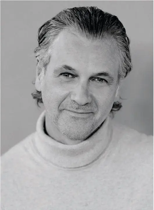 Guy Chambers early life