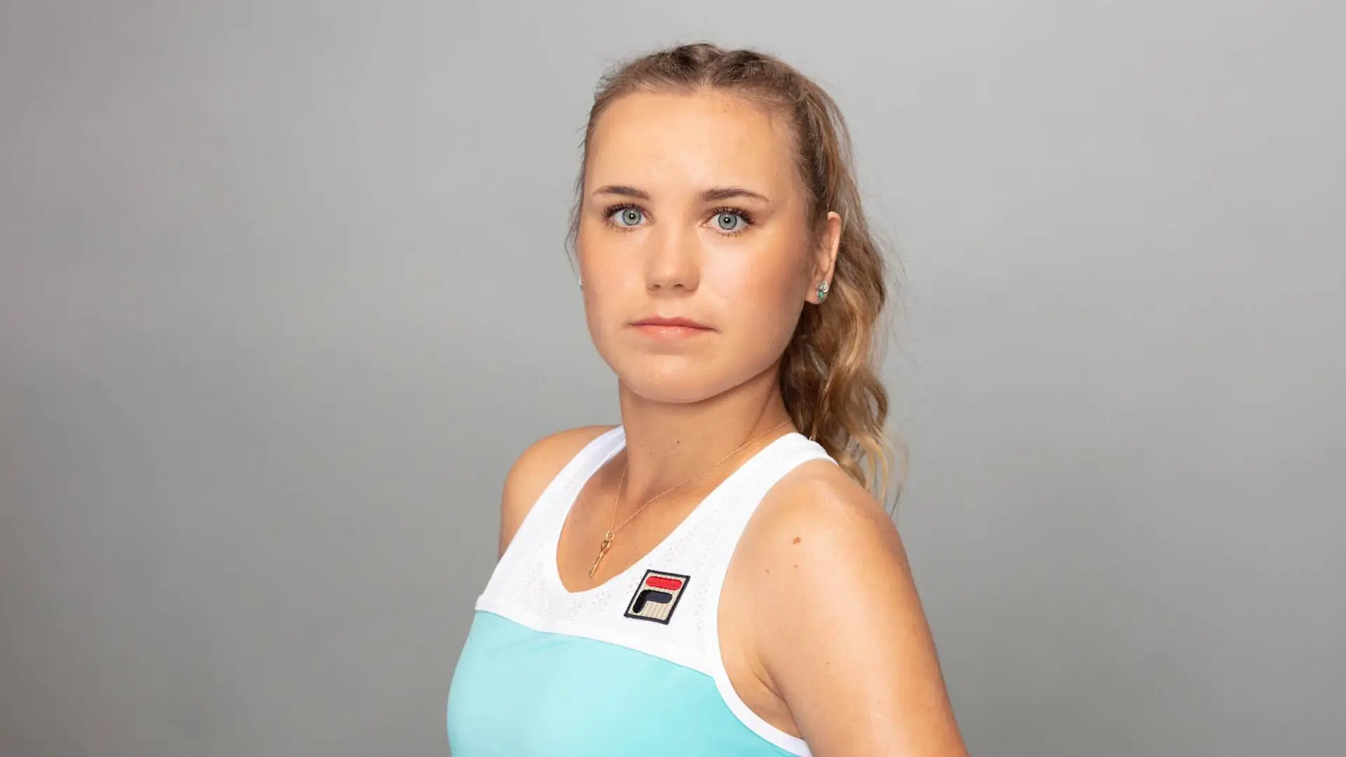 Sofia kenin early life